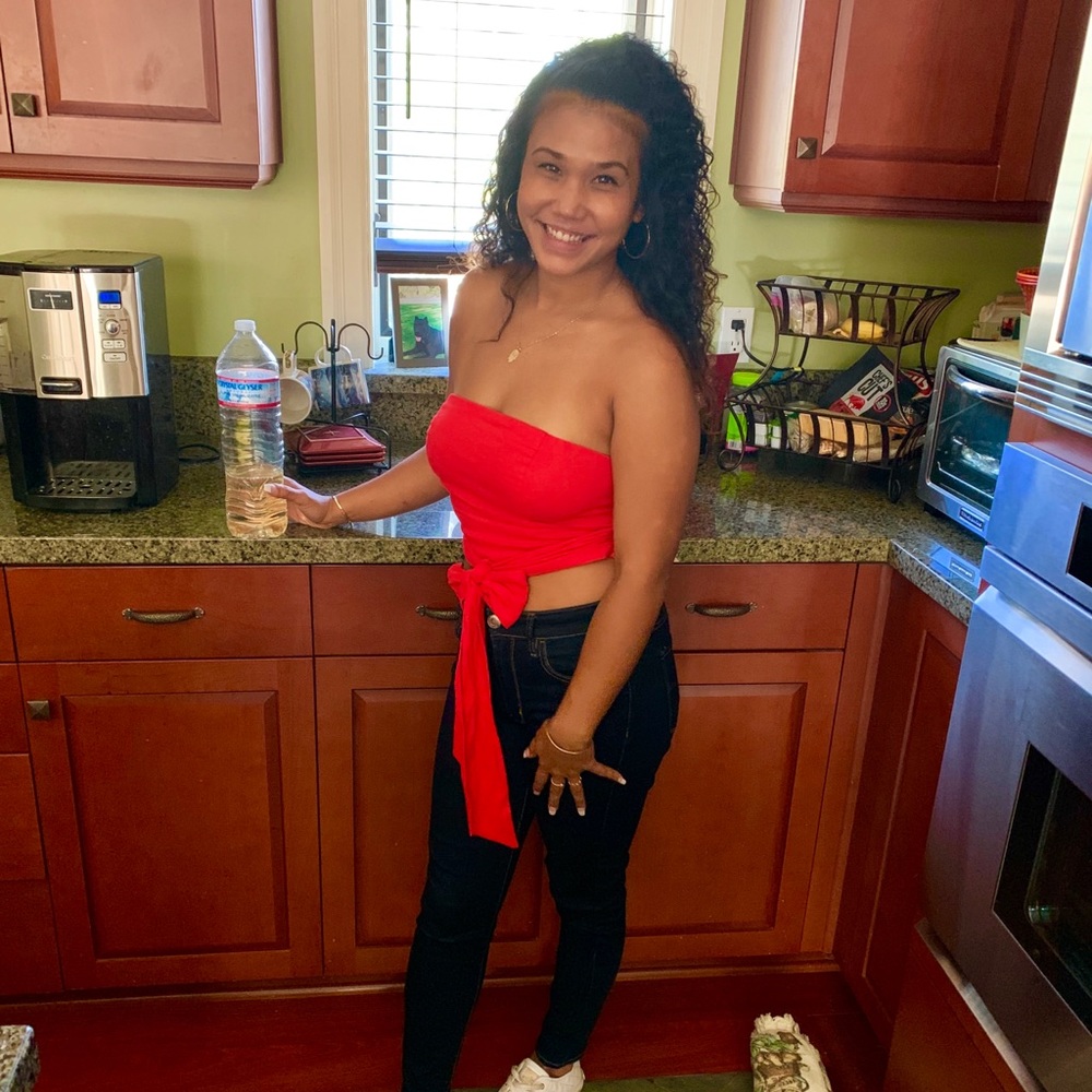 Meet your Posher, Dionicia